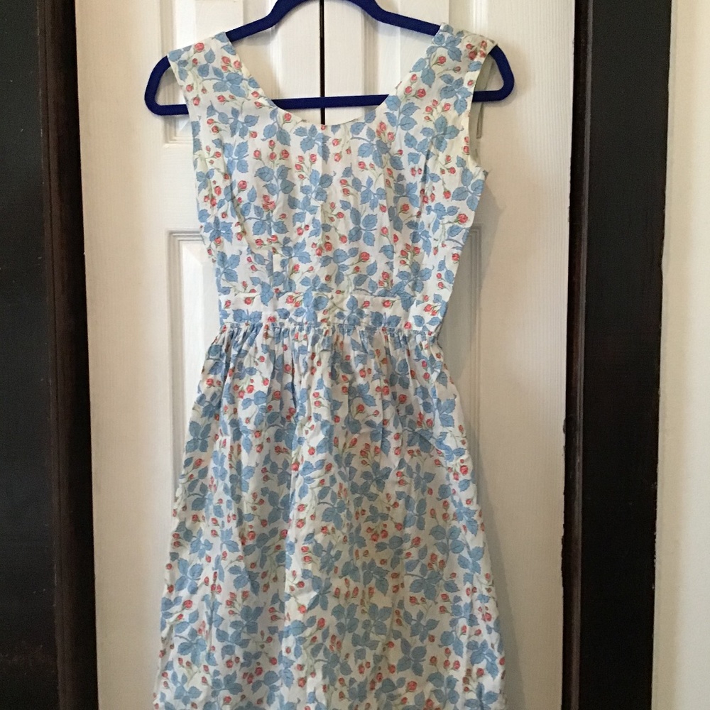 Adorable very vintage handmade sundress xs
